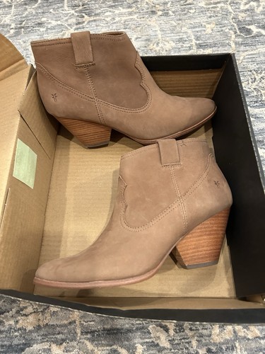Frye reina ankle boots size - frye,