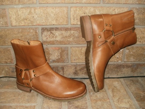 New frye veronica flex - new, harness